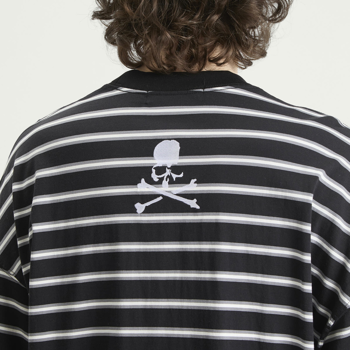 MASTERMIND WORLD Men's Fine Gauge Stripe Long Sleeve T-Shirt in Black
