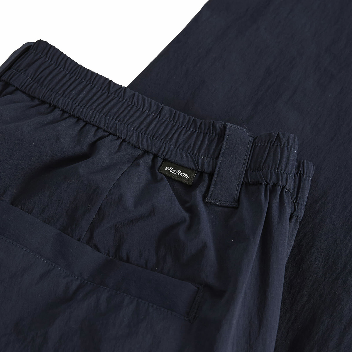 Malbon Men's Magnolia Pleated Pant in Navy