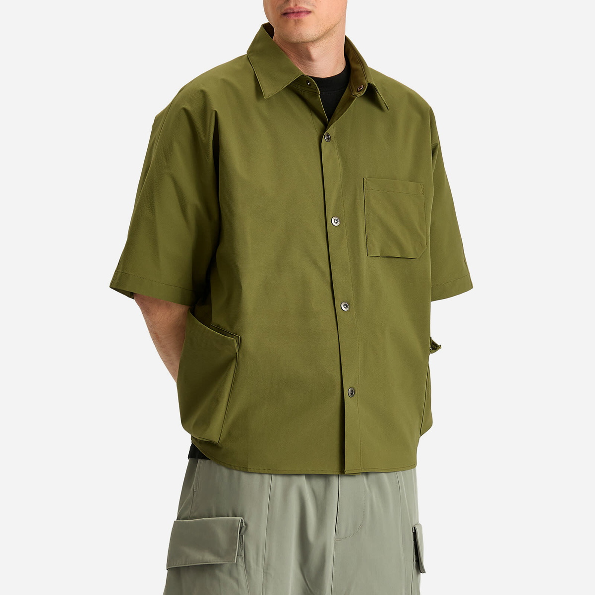Poliquant Men's Multiple Pockets Short Sleeve Shirt in Olive