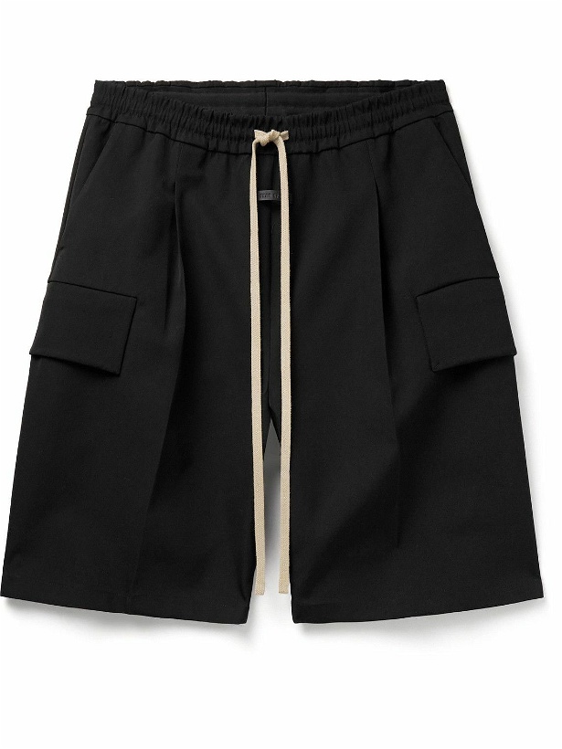 Photo: Fear of God - Straight-Leg Pleated Wool and Cotton-Blend Twill Drawstring Cargo Shorts - Black