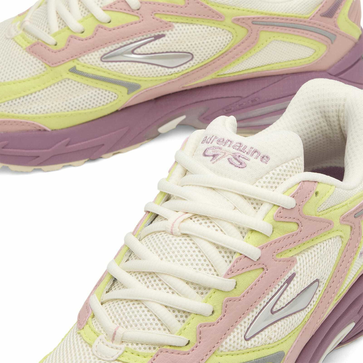 Brooks Men's Adrenaline GTS 4 Sneaker