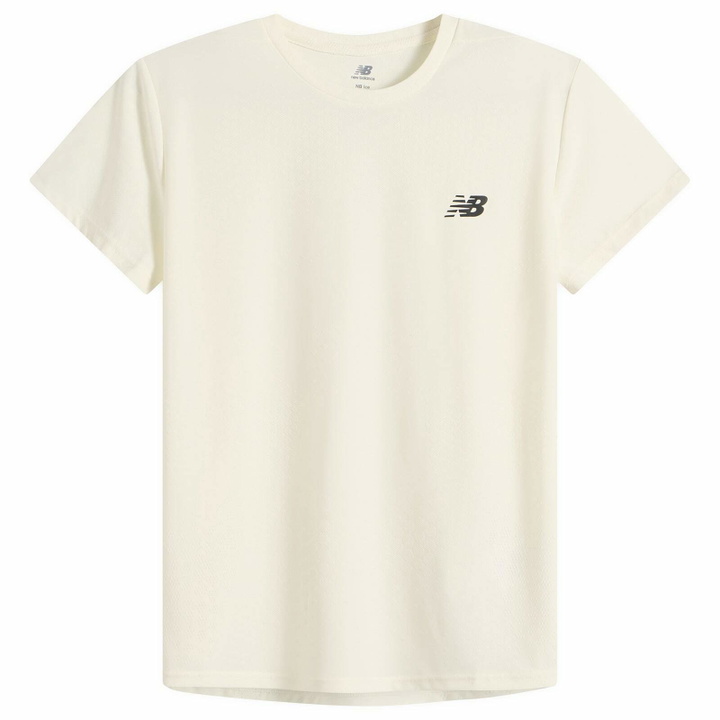 Photo: New Balance Women's RC Adapt T-Shirt in Angora