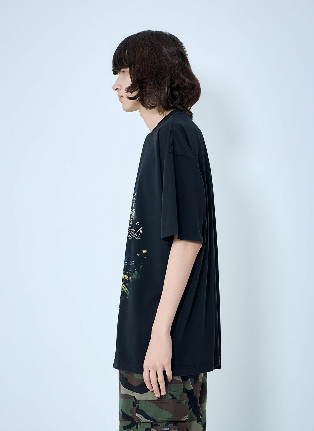 VETEMENTS Paris Tourist T-Shirt
