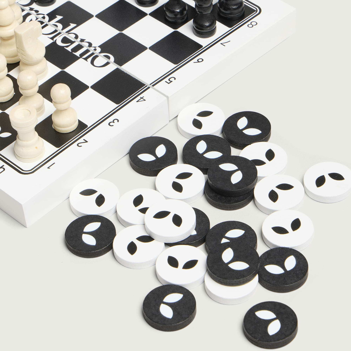 No Problemo NP Chess Board in Multi