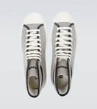 Burberry - Larkhall High Eye sneakers