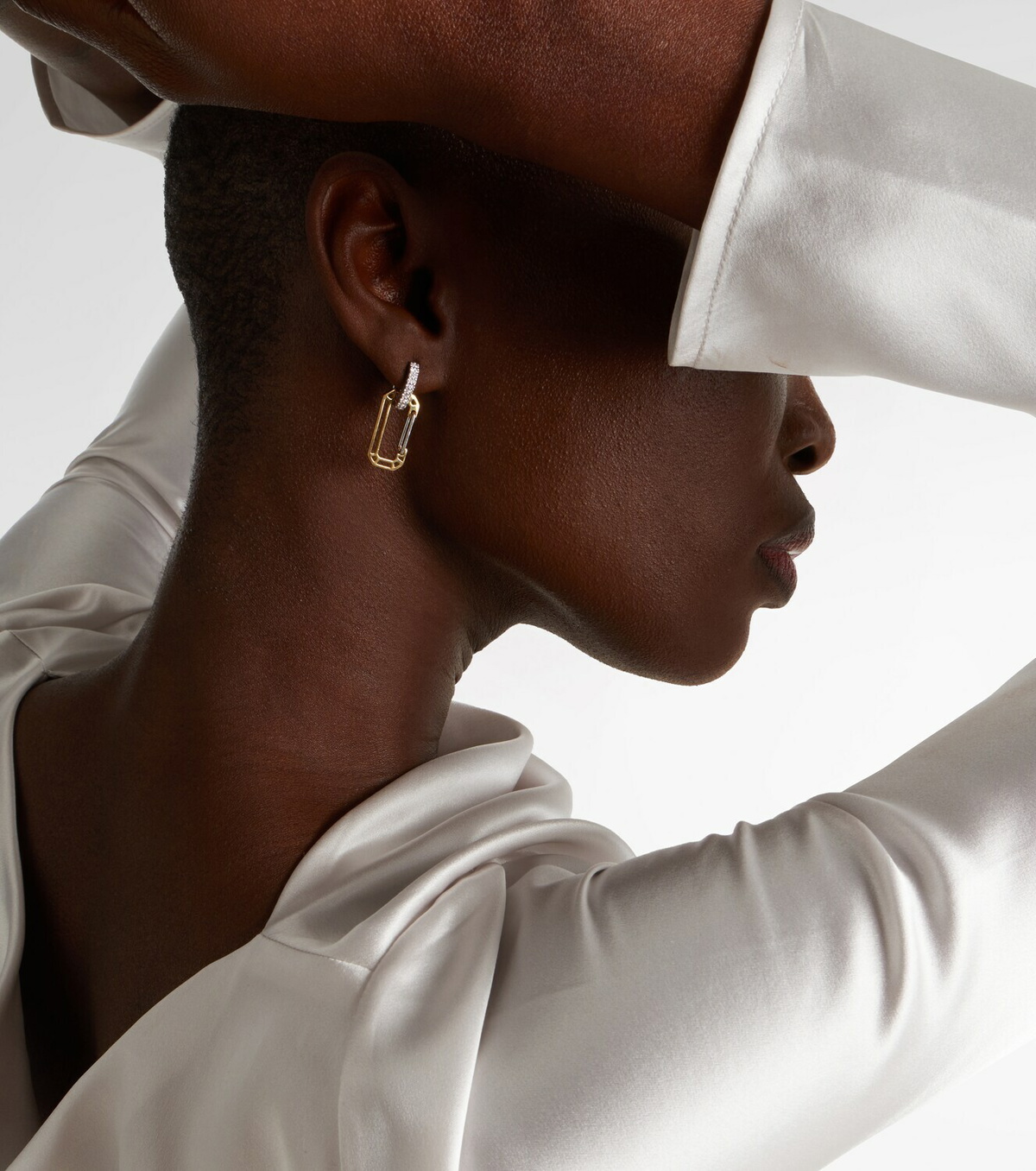Eéra Chiara Small 18kt gold earrings with diamonds