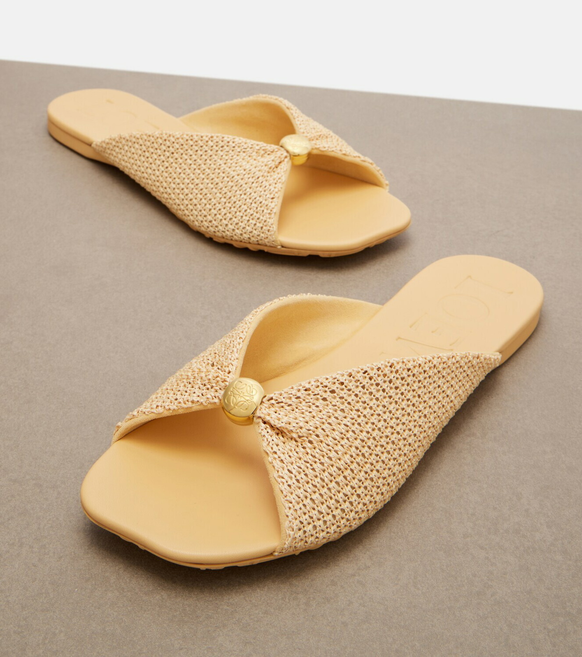 Loewe Paula's Ibiza Pebble Soft slides