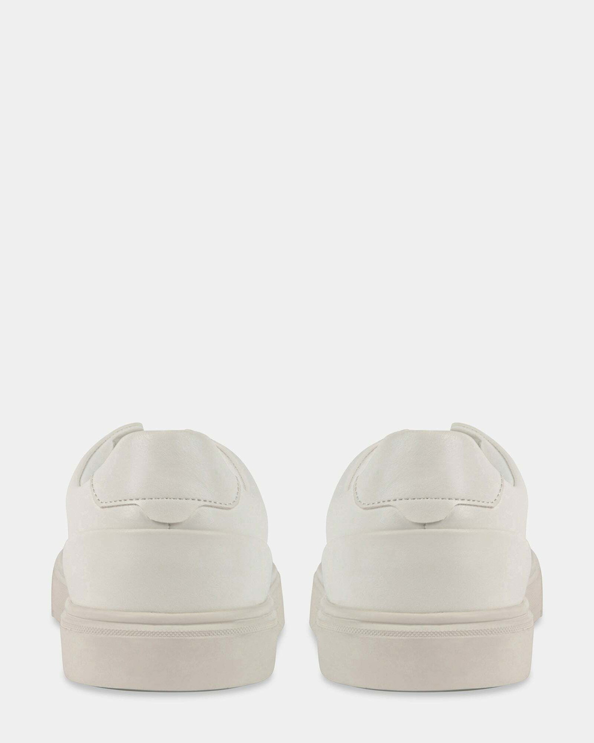 Steve Madden Ziggyy Casual Shoes in White