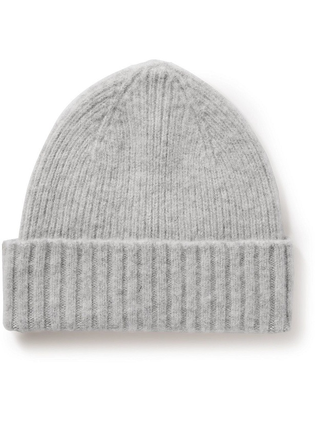 Photo: Mr P. - Ribbed Brushed-Lambswool Beanie