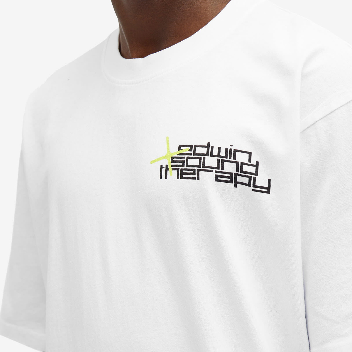 Tシャツ・カットソー EDWIN Men T-shirt White I035010 0267 Edwin Men's Therapy T-Shirt in White Edwin