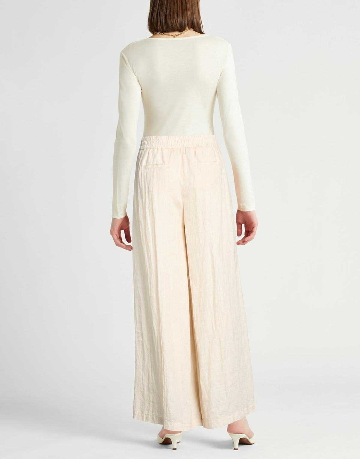 Peserico Easy Womens Pants in Beige