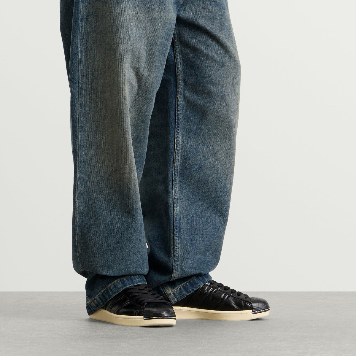Adidas Superstar Vintage Sneaker in Core Black/Core Black/Warm Vanilla