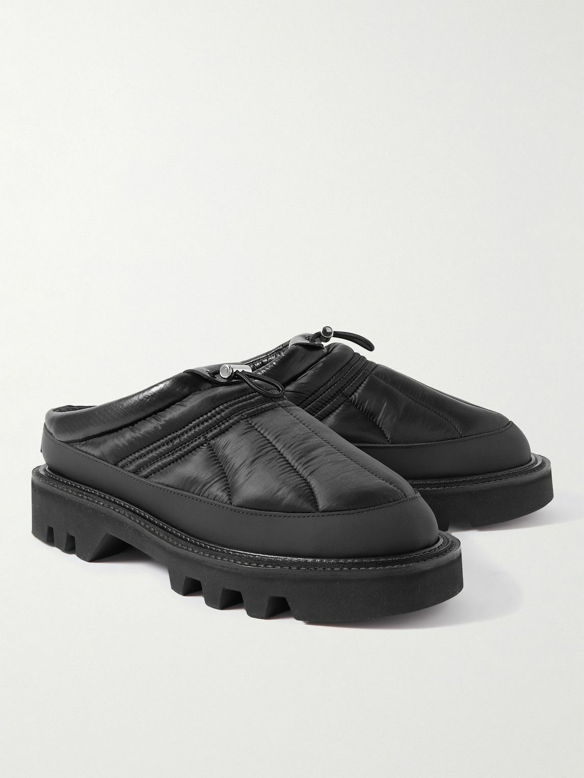 sacai black on feet