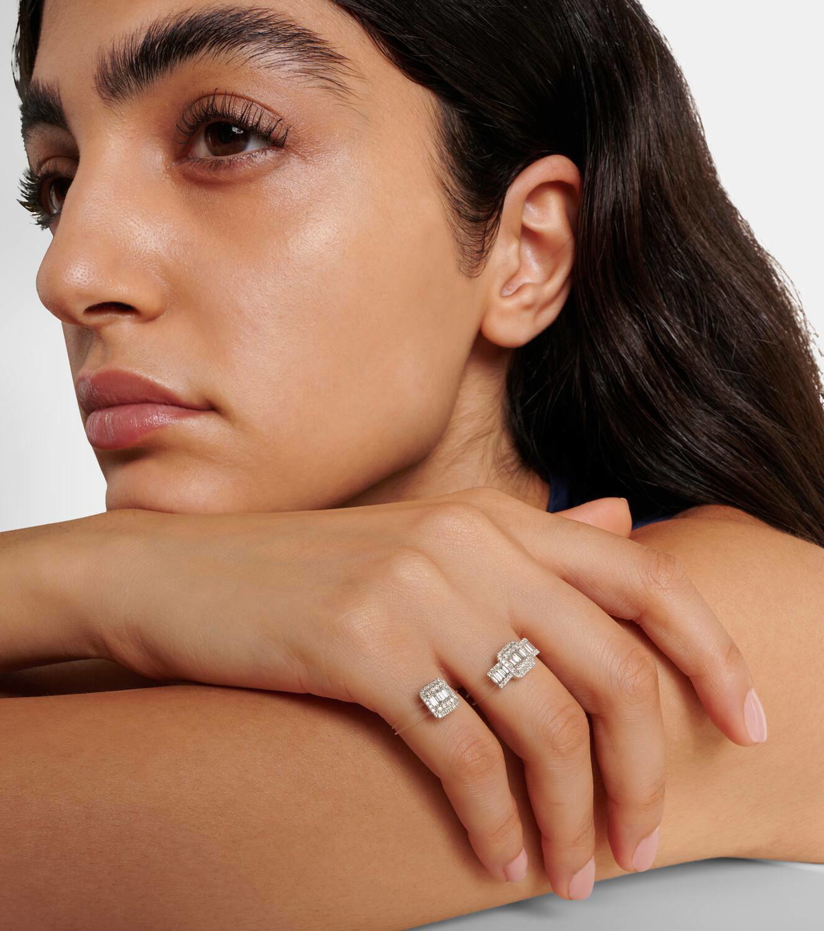 Persée Floating 18kt white gold ring with diamonds