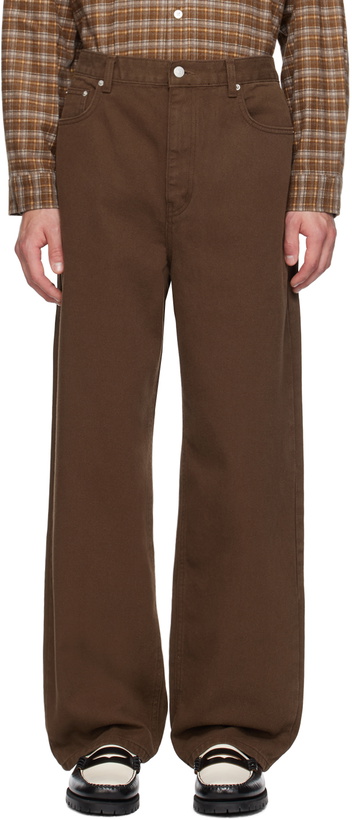 Photo: Dunst Brown Low-Rise Baggy Jeans