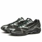 Mizuno WAVE RIDER 10 "SPORT" Sneaker in Black Sand/Black Sand/Metallic Gray