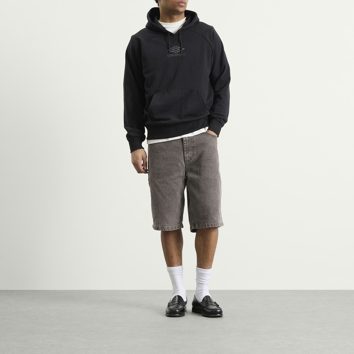 Umbro Men's Iconic Hoodie in Black/Volcanic Ash