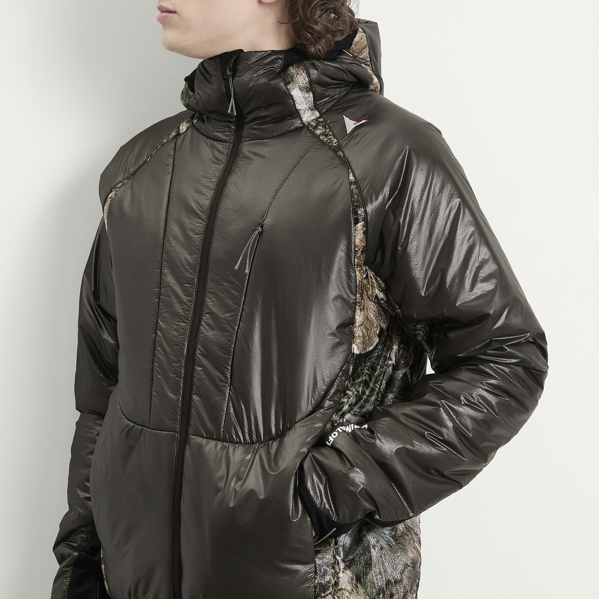 ROA Men's Hima Primaloft® Moth Print Insulated Synthetic Jacket in Anthracite