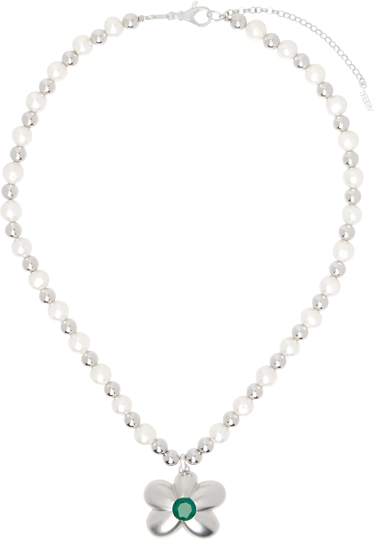 VEERT White 'The Four Flower Pearl' Necklace VEERT