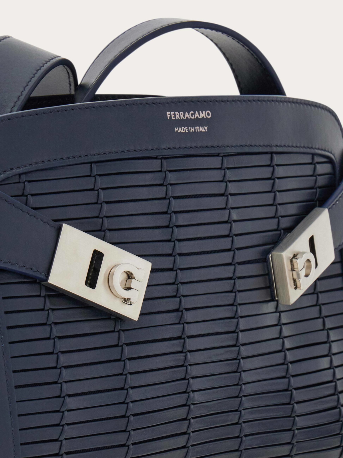 Ferragamo Mens Hug shoulder bag (S) in Blue
