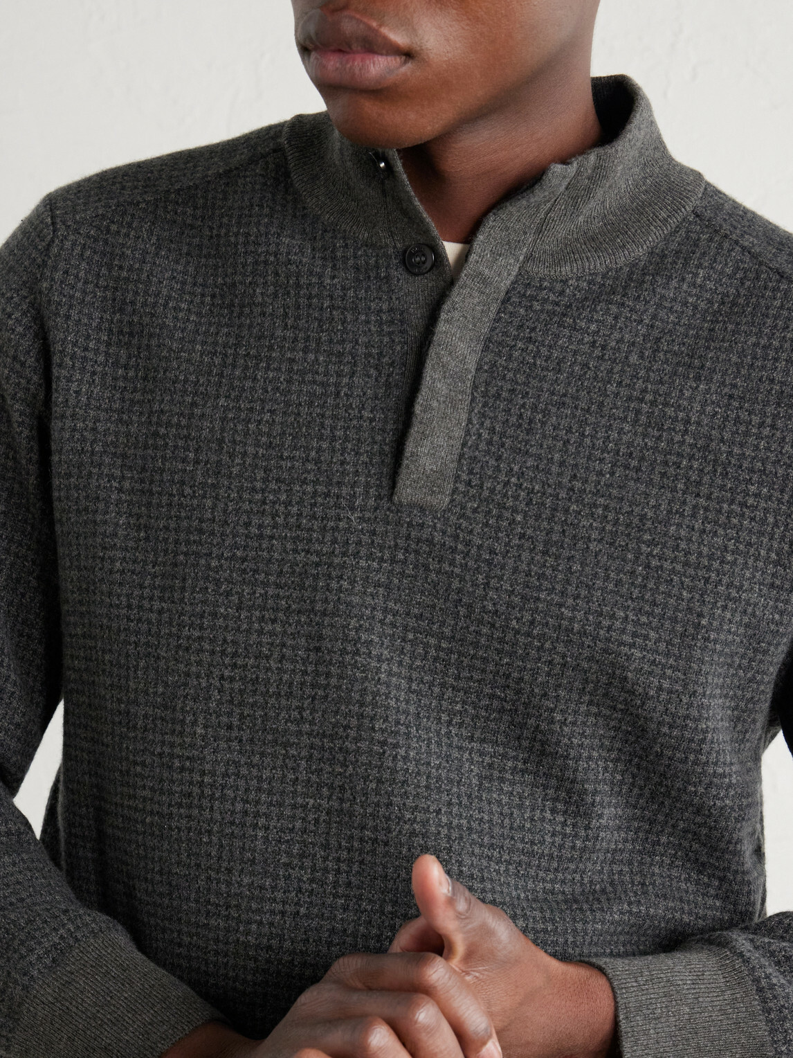 N.PEAL - Houndstooth Cashmere Sweater - Gray