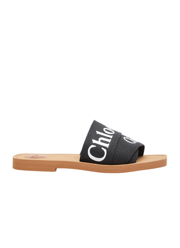 Photo: Chloé Woody Slides