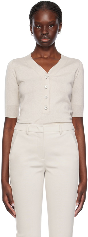 Photo: Max Mara Leisure Off-White V-Neck Sweater