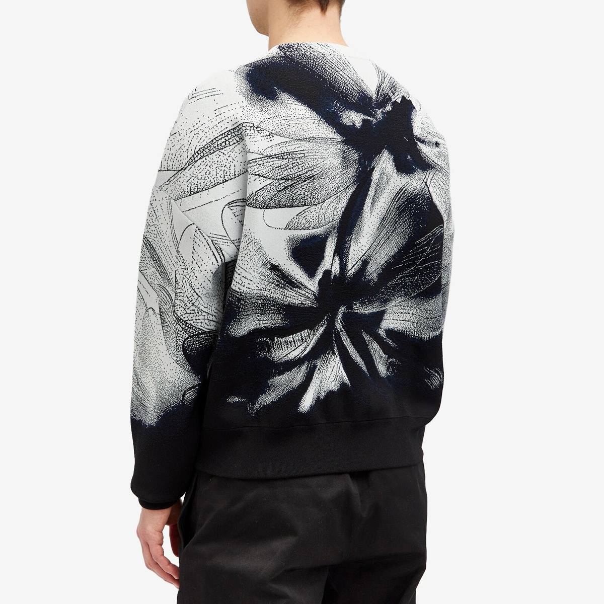 スウェット・トレーナー ALEXANDER MCQUEEN Graffiti Jacquard Jumper Black ALEXANDER MCQUEEN Graffiti Jacquard Jumper Black