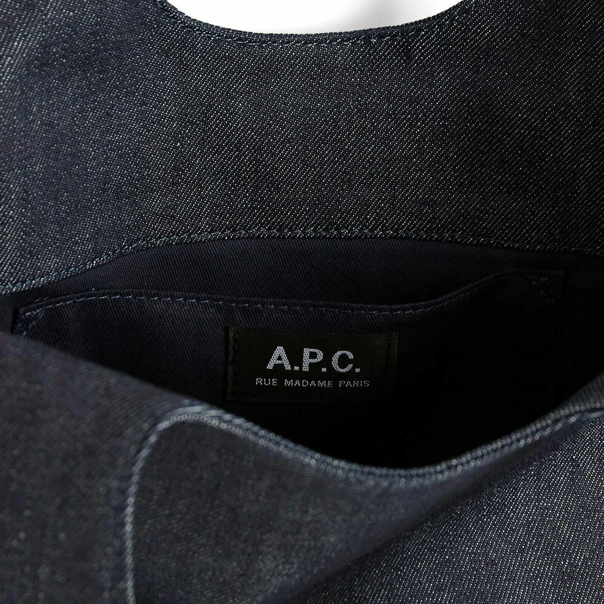 ☆A.P.C.☆ Small Ninon Tote Bag Indigo COCSXM61861IAI COCSXM A.P.C. Ninon Small Tote Bag Black PUAATM61861
