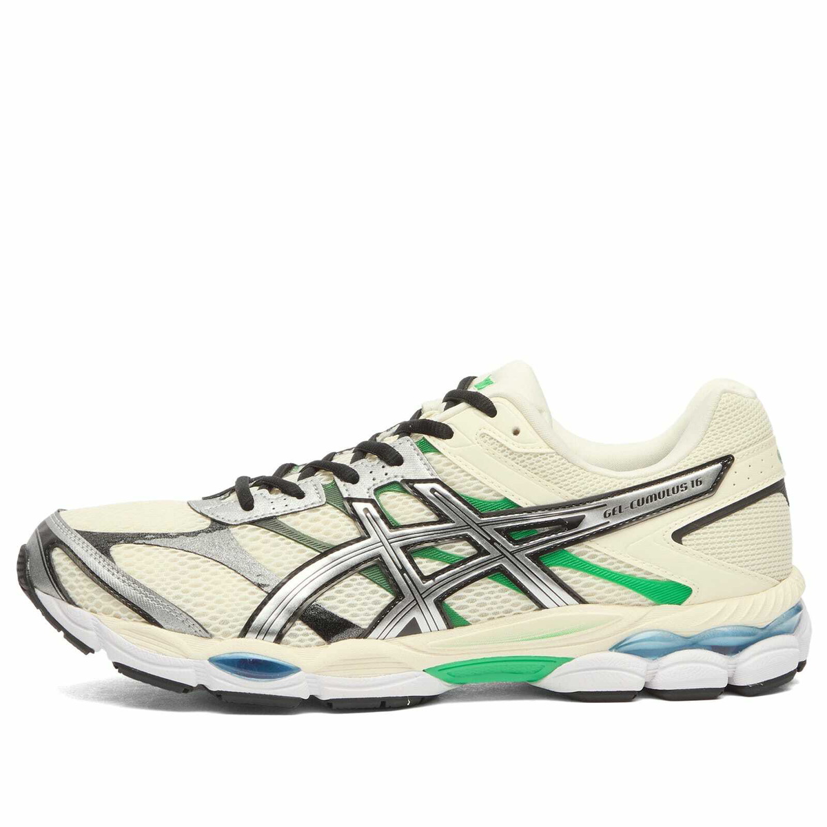 Asics Gel-Cumulus 16 Sneakers in Ivory/Pure Silver