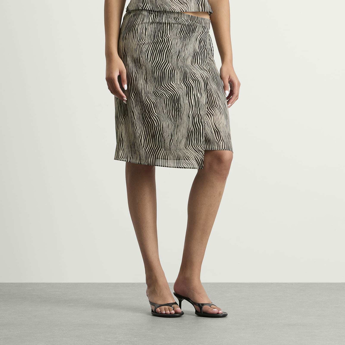 ST. Agni Women's Savannah Silk Wrap Skirt in Sand