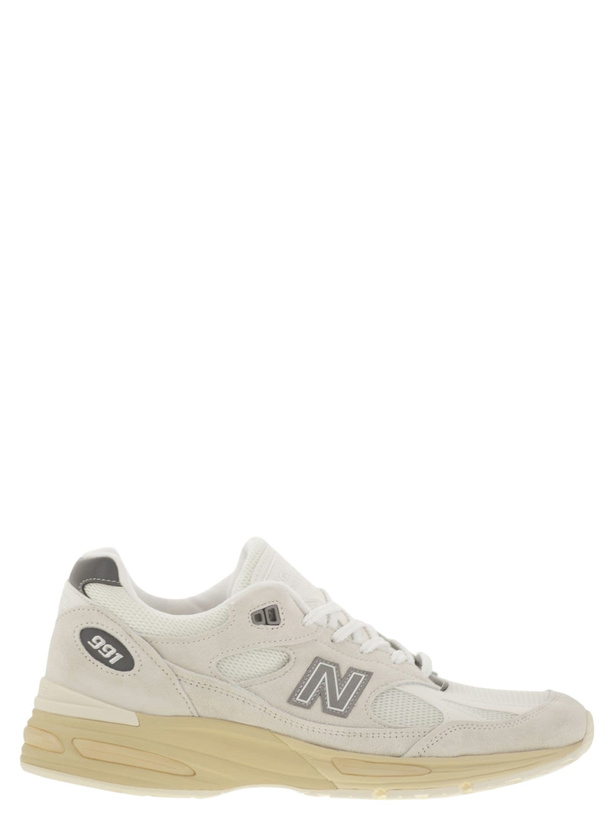 Photo: New Balance 991v2 - Sneakers