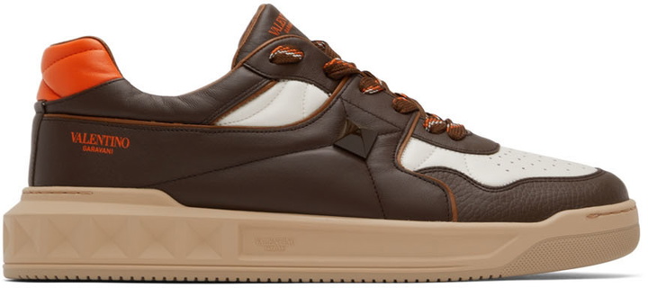 Photo: Valentino Garavani Brown & Off-White One Stud Low-Top Sneakers