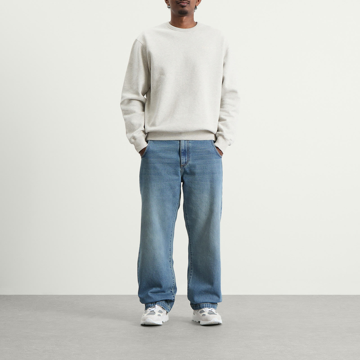 Foret Men's Noon Crew Neck Sweatshirt in Snow Melange