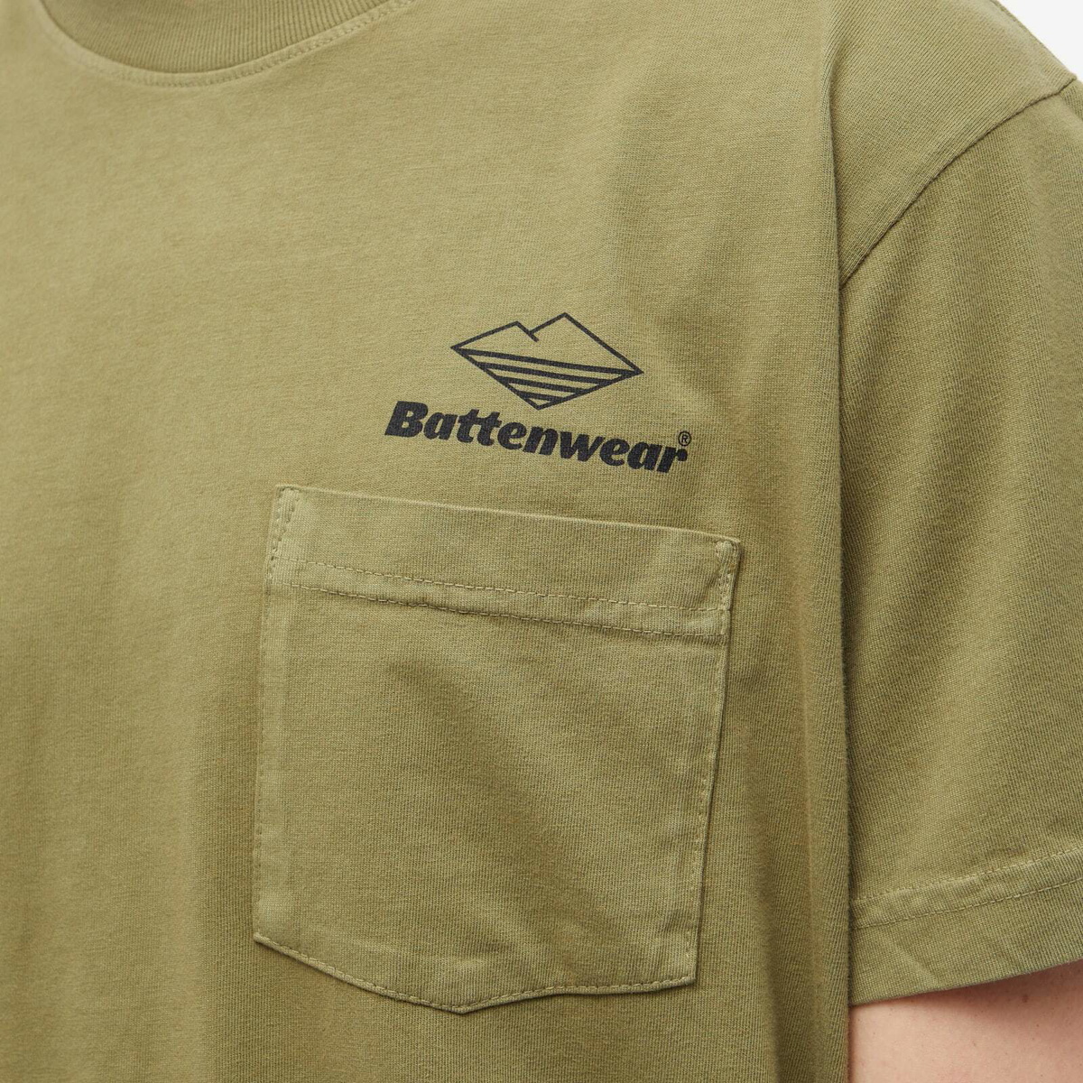 Battenwear Men's Team Pocket T-Shirt in Olive