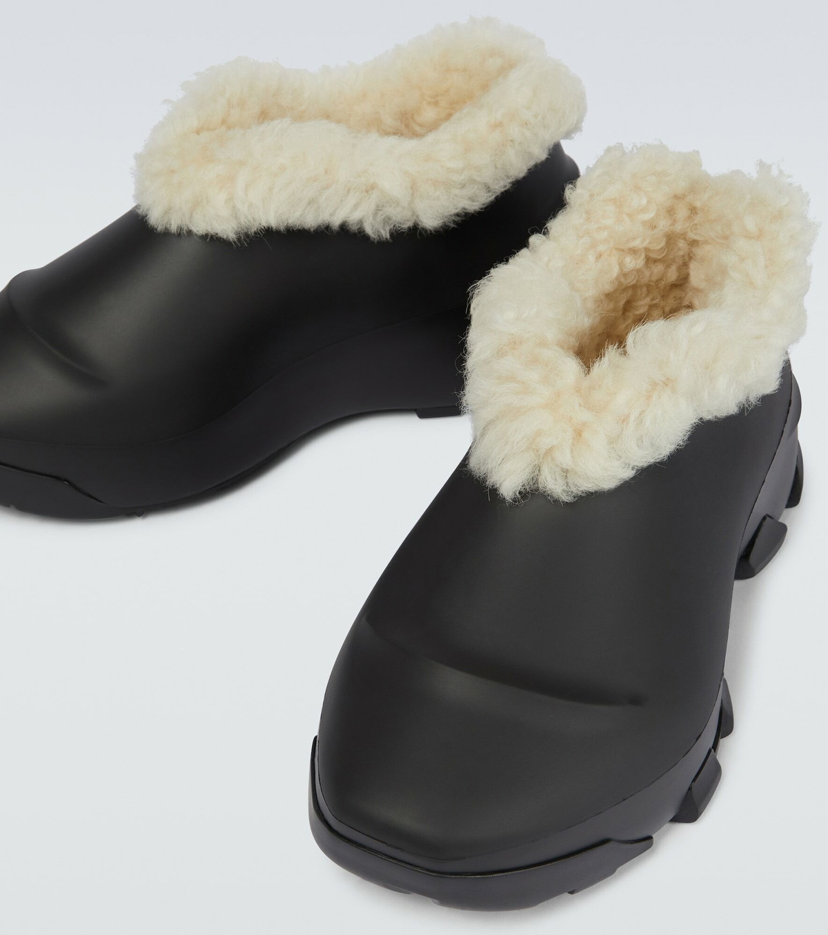 GIVENCHYMMW期Monumental Mallow shearling Givenchy - Monumental Mallow shearling-lined sneakers Givenchy