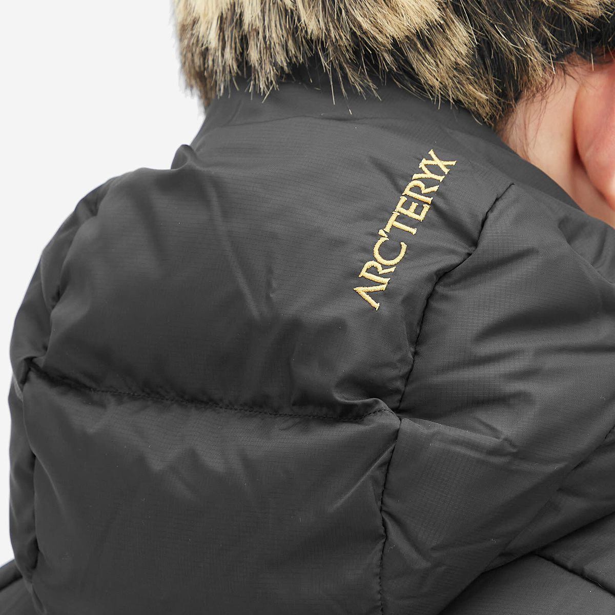 Arc'teryx Men's Thorium Hoodie Jacket in Dark Magic Arc'teryx