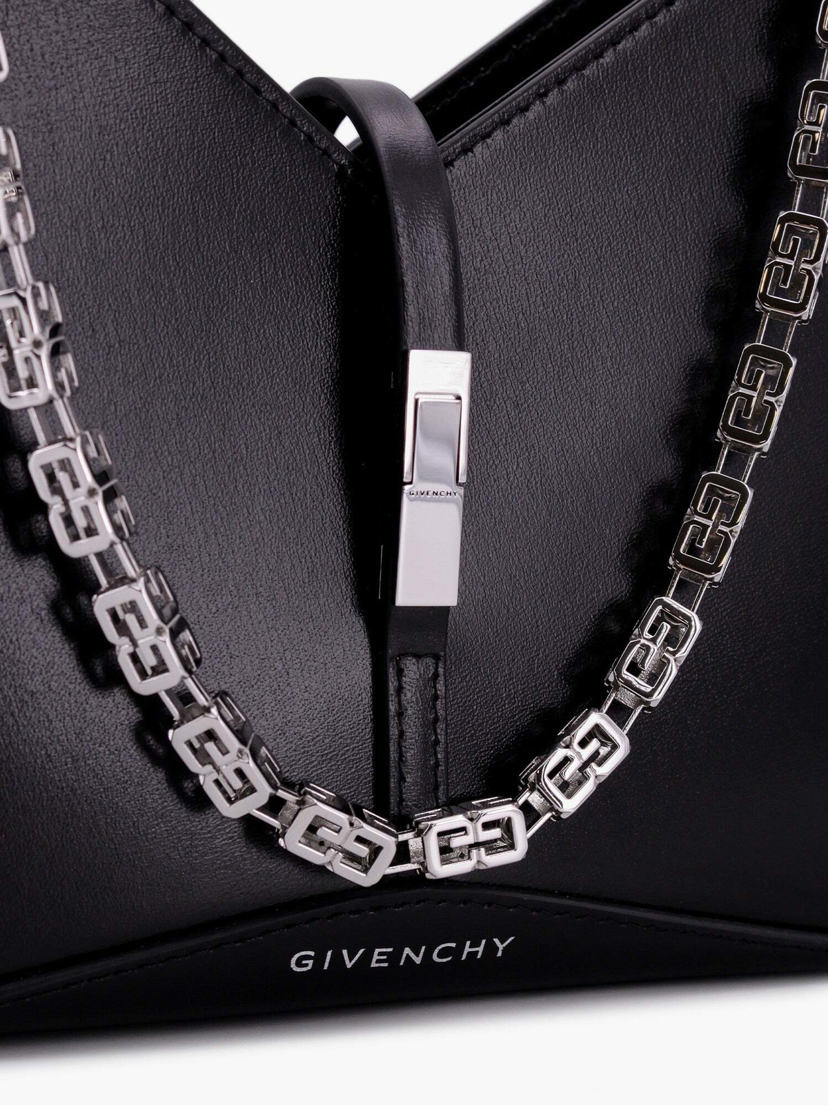 【関税込み】Givenchy ブラック カットアウト フーディ Givenchy Small Cut Out Bag in 4G Embroidery with Chain