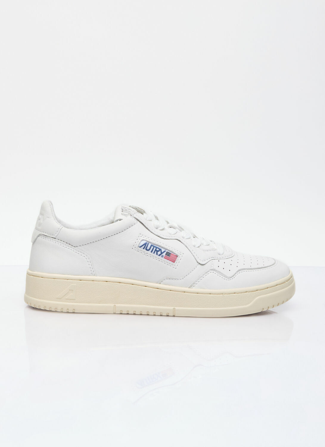 Autry Medalist Low Top Sneakers