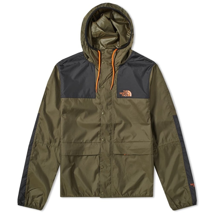 Photo: The North Face 1985 Mountain Jacket Green