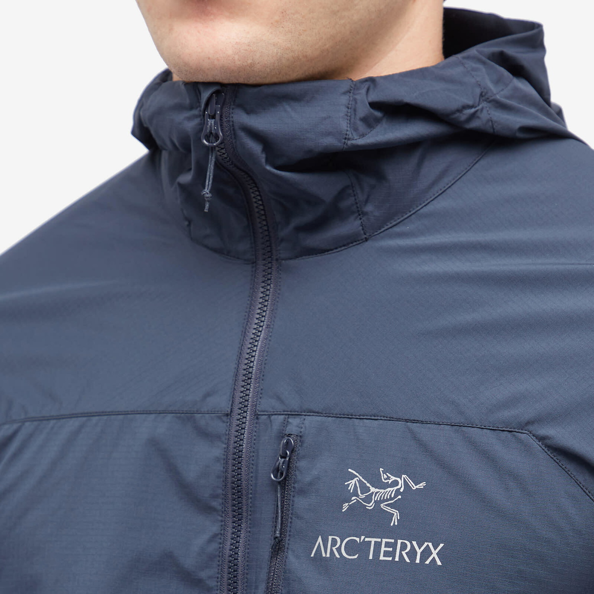 Arc'teryx Men's Squamish Hooded Jacket in Black Sapphire Arc'teryx