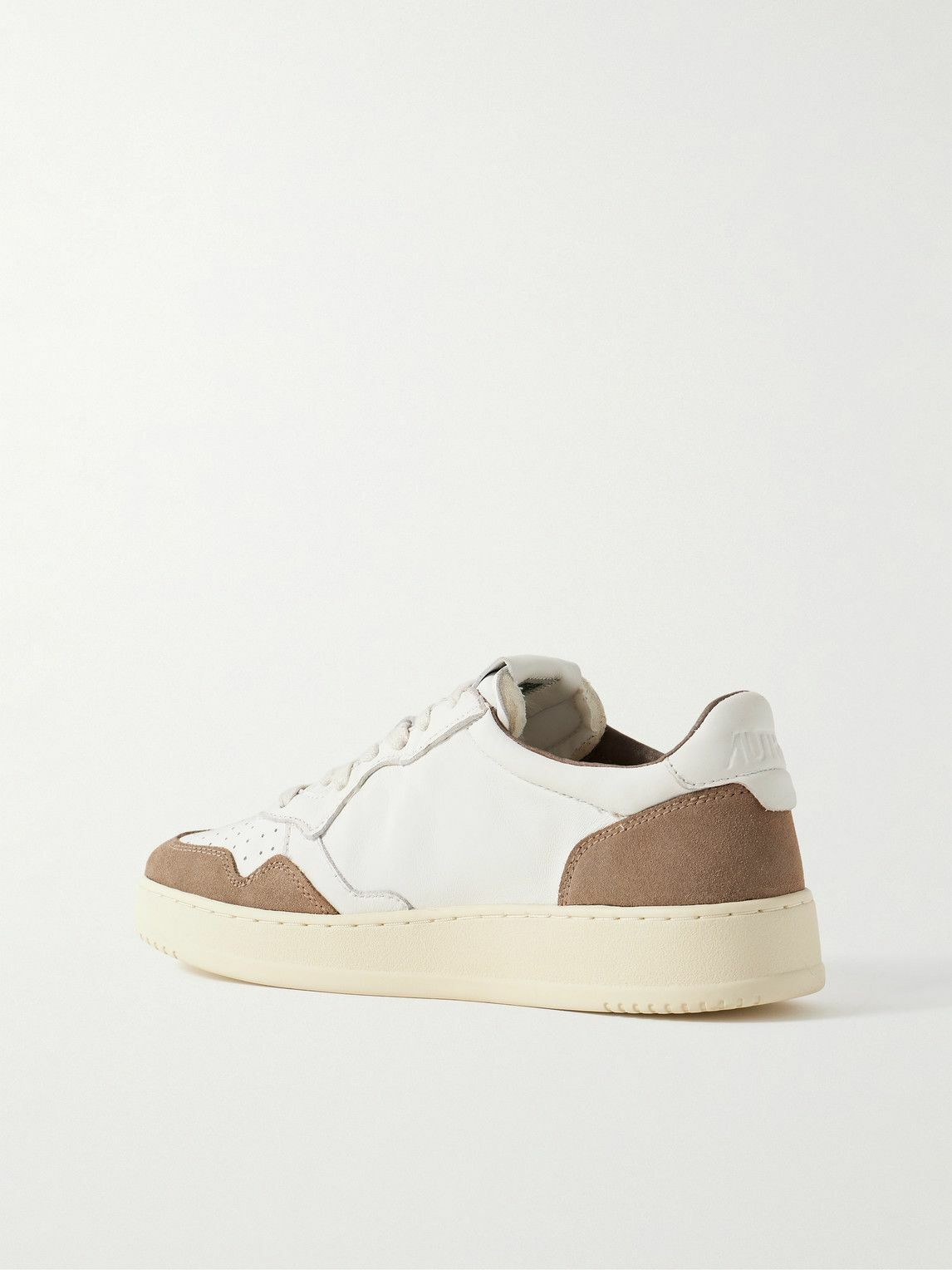 【関税&送料込】Autry Medalist Sneakers White Brown Suede Autry - Medalist Leather-Trimmed Suede Sneakers - White Autry