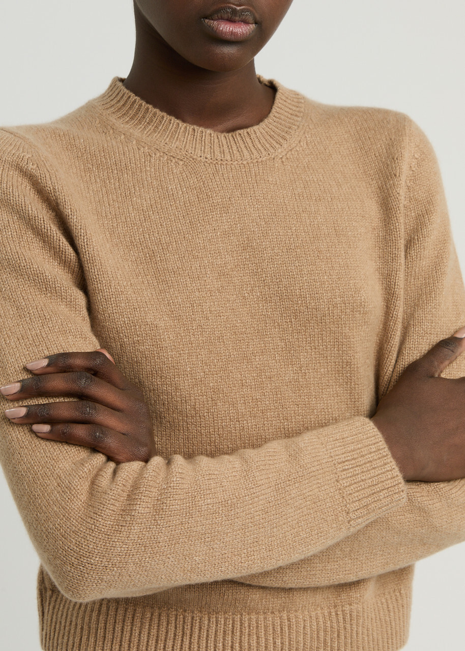 Khaite Leta Cashmere Jumper Beige