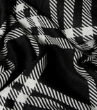 Burberry Burberry Check wool and silk scarf
