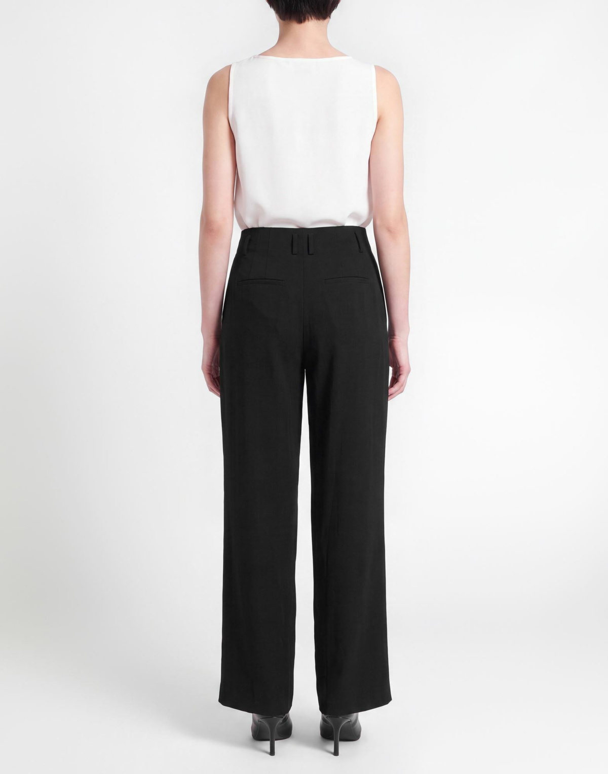 Vince. Womens Pants in Black