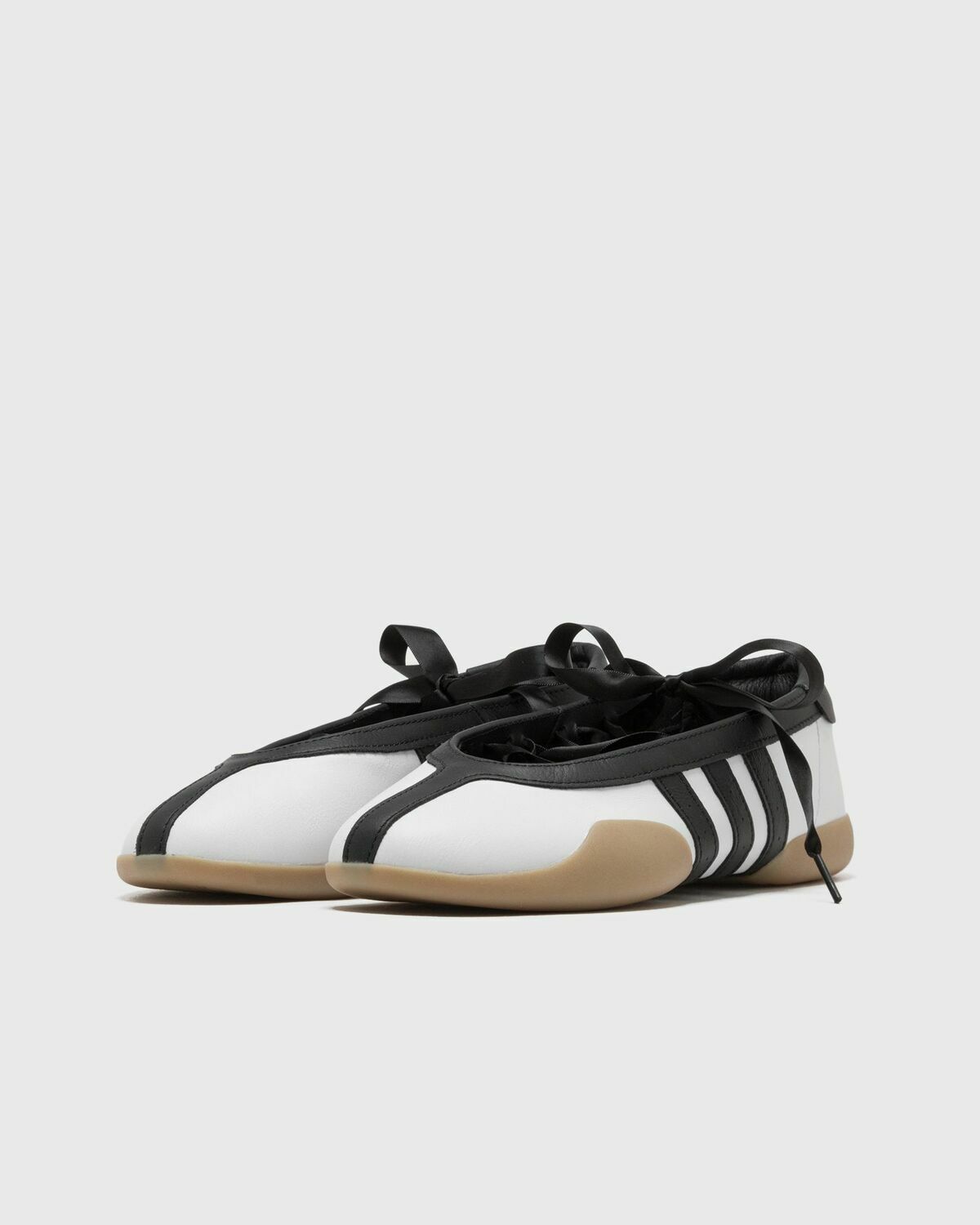 Adidas TAEKWONDO MEI BALLE White Womens Lowtop