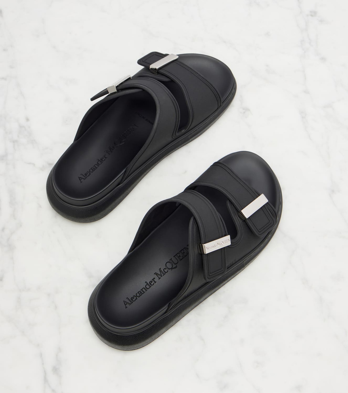 McQueen Platform sildes