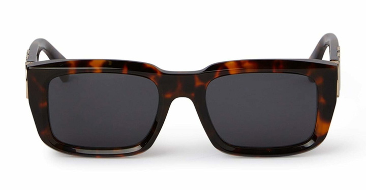 Photo: Off-White Hays Sunglasses