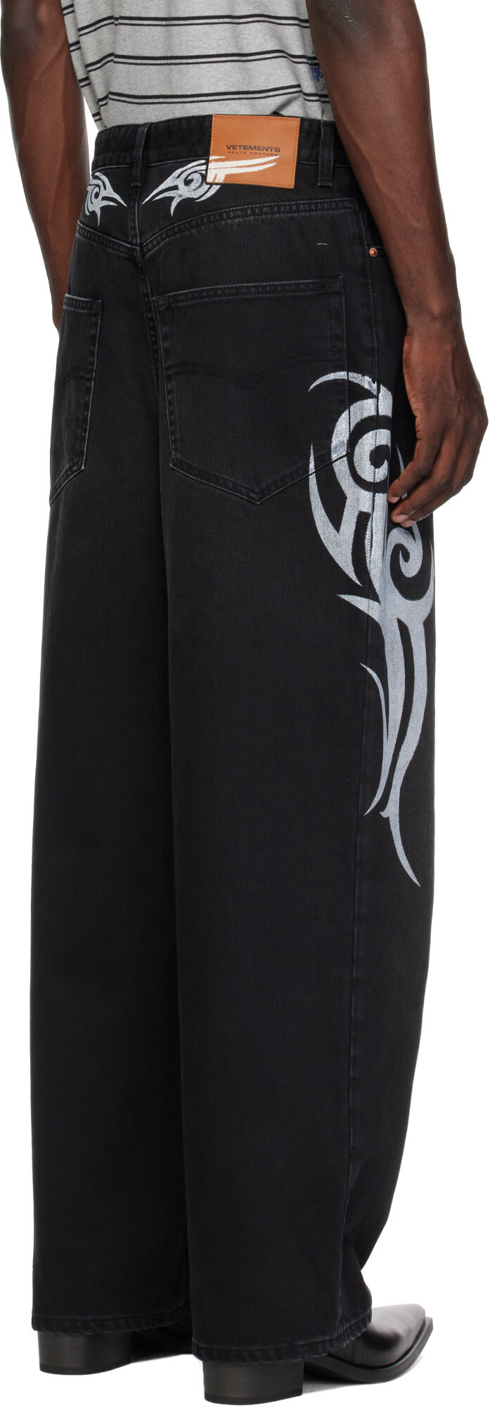 VETEMENTS Black Graffiti Baggy Jeans
