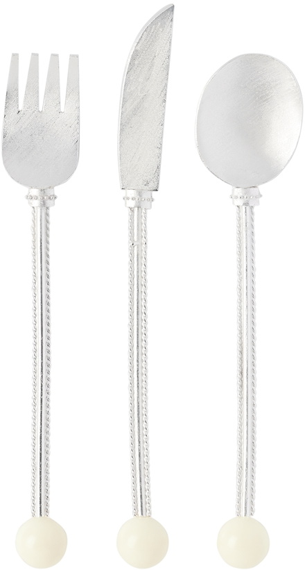 Photo: Natalia Criado Silver Stone Flatware Set